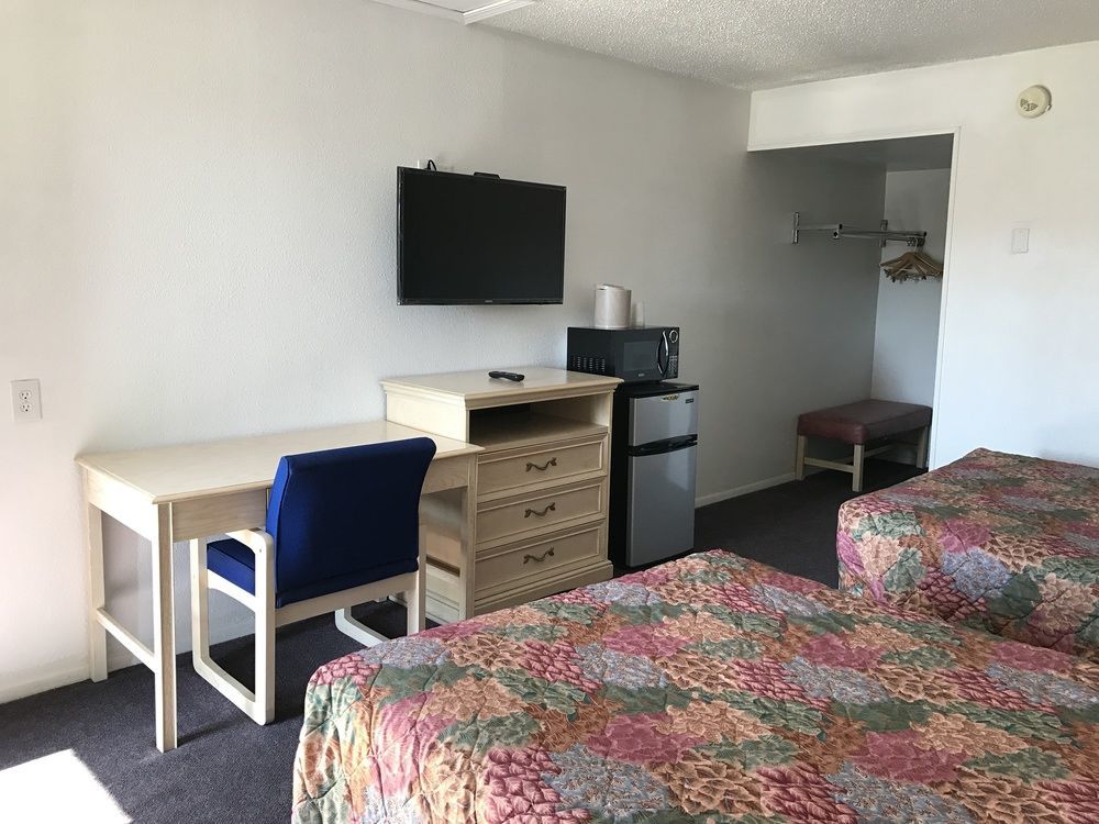 Copper Manor Motel シルヴァーシティ エクステリア 写真