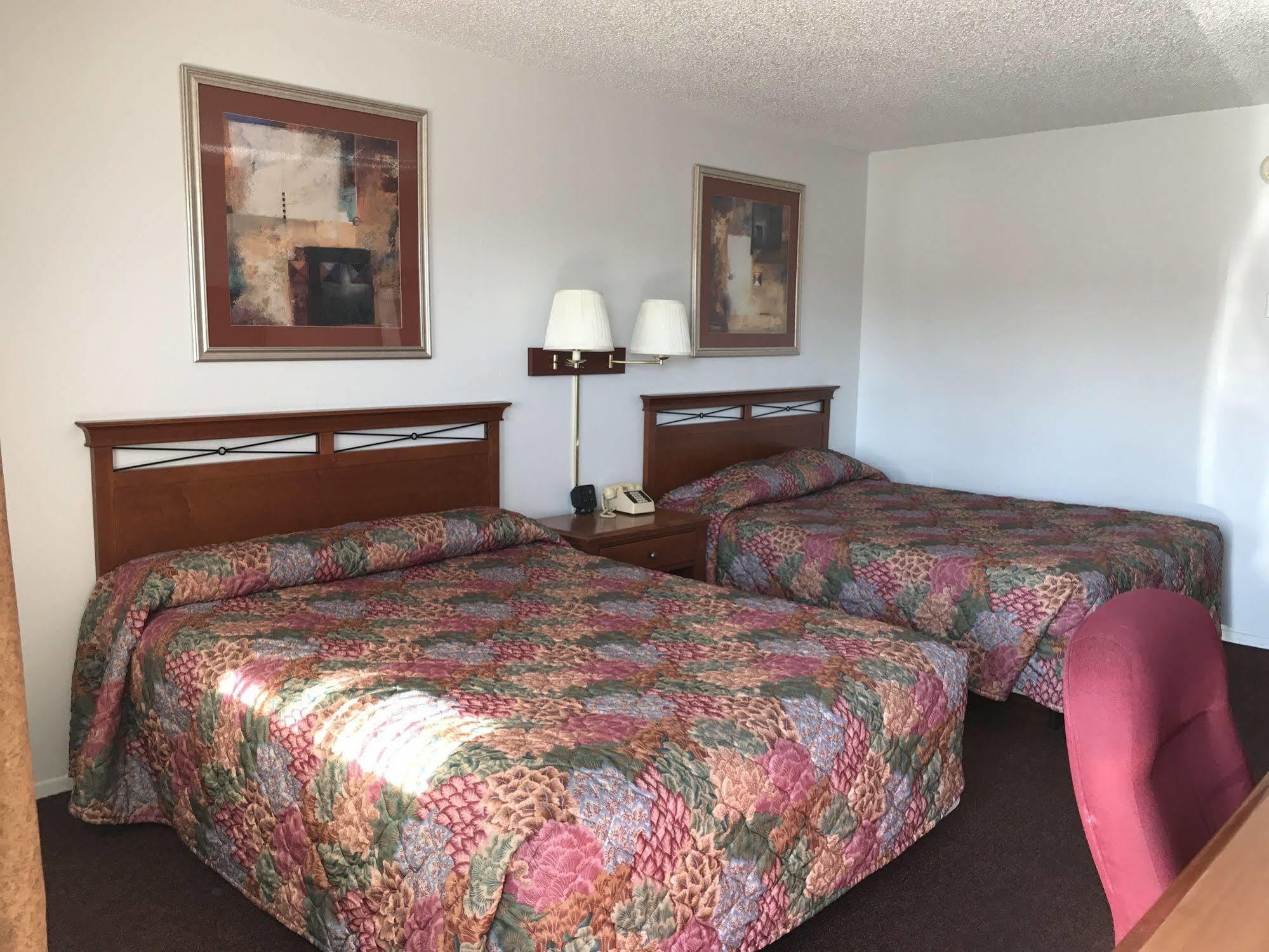 Copper Manor Motel シルヴァーシティ エクステリア 写真