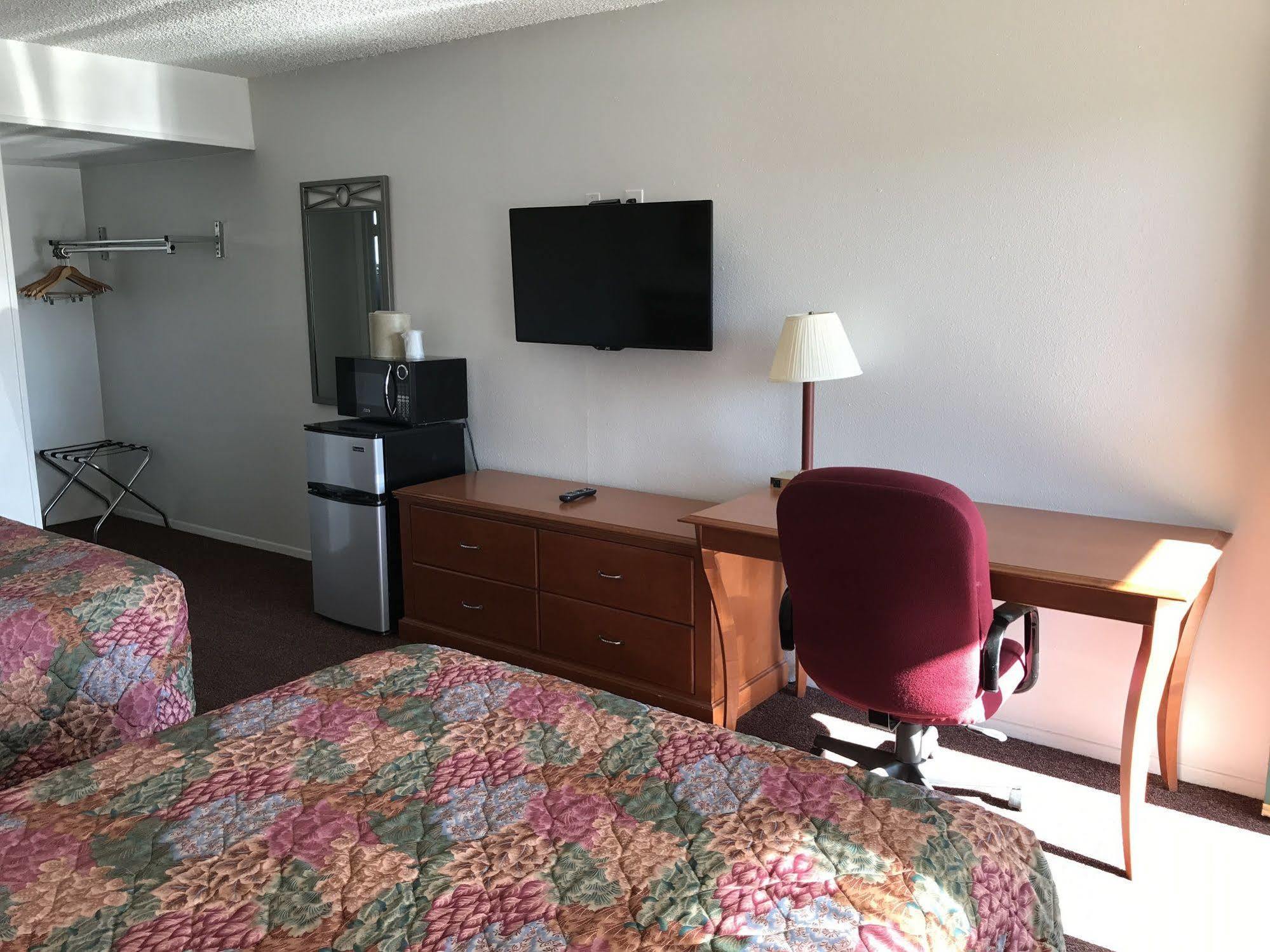 Copper Manor Motel シルヴァーシティ エクステリア 写真